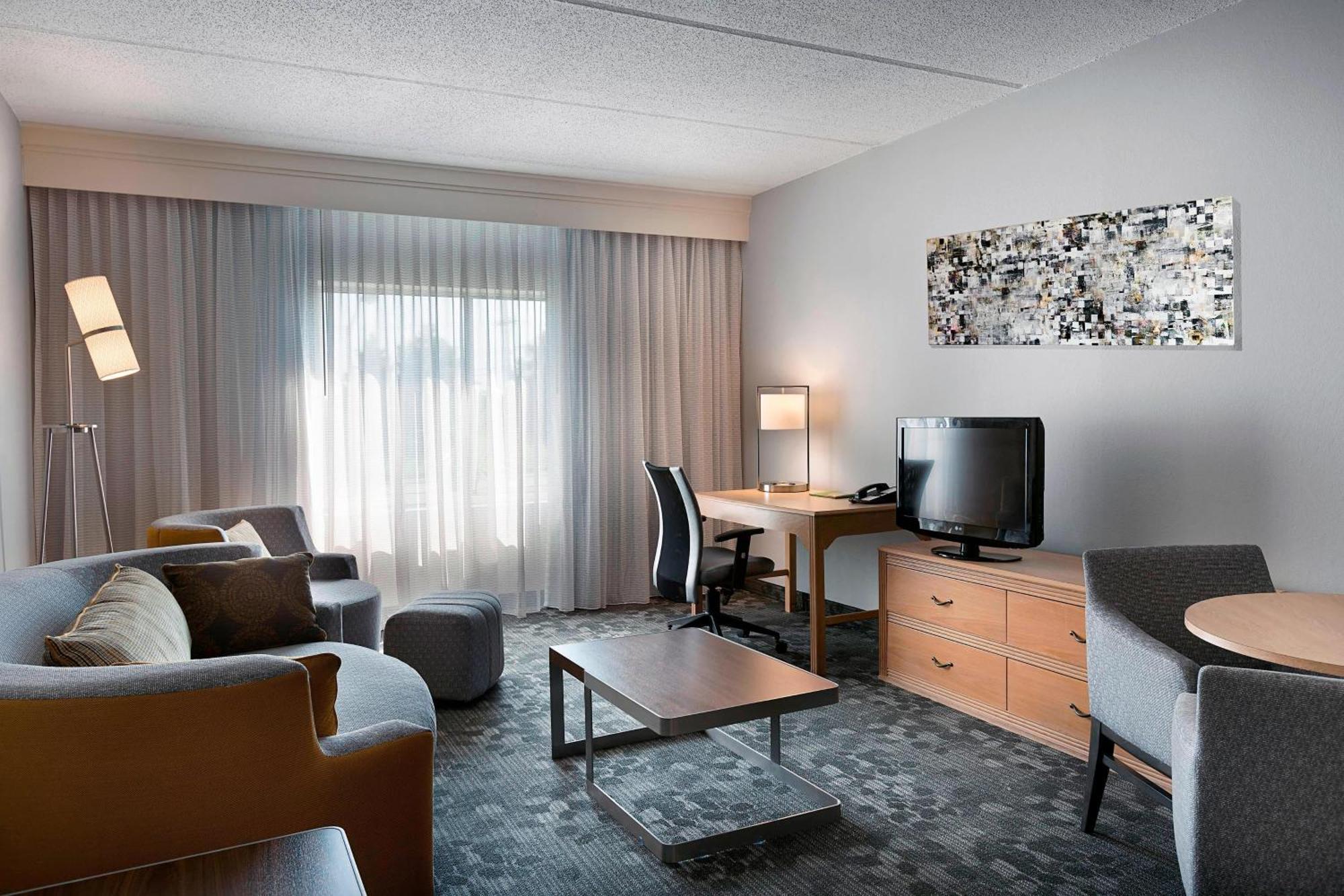 Courtyard By Marriott Myrtle Beach Broadway Exterior photo